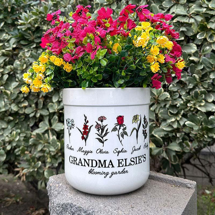 granny plant pot Grandma's Custom Garden Flower Pot – GiftShire