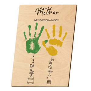DIY Hand Painted Mom Sign - Kids Name Engraved - GiftShire