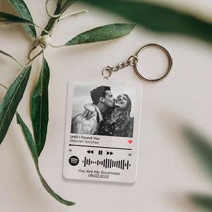 Spotify Music Player Keychain with Custom Photo For Couples - GiftShire